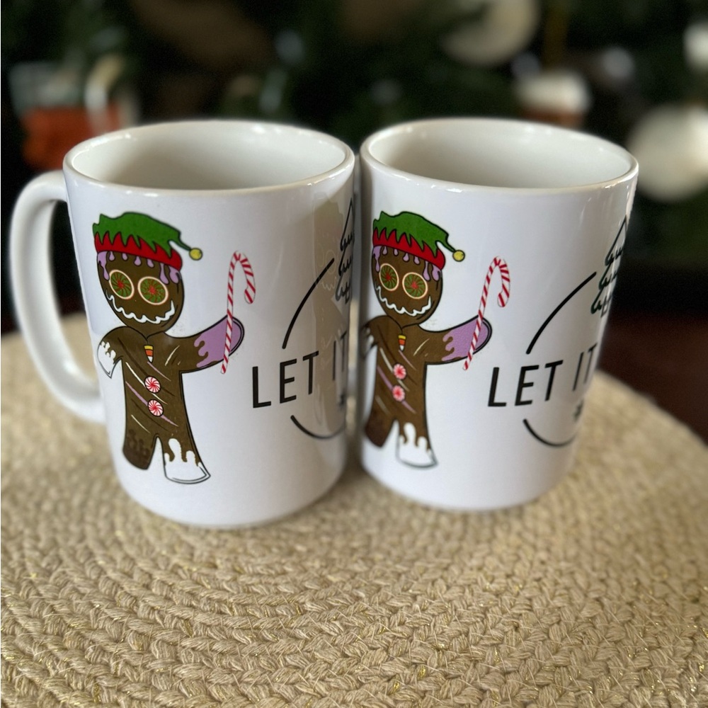 Christmas Coffee Mug Set – Gingerbread & “Let It Snow” Holiday Mugs